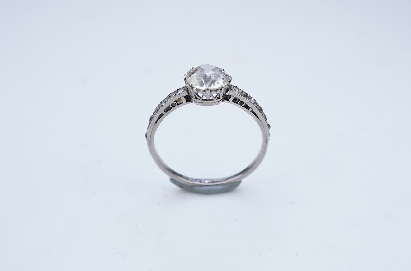 An attractive diamond engagement ring, early 20th century
